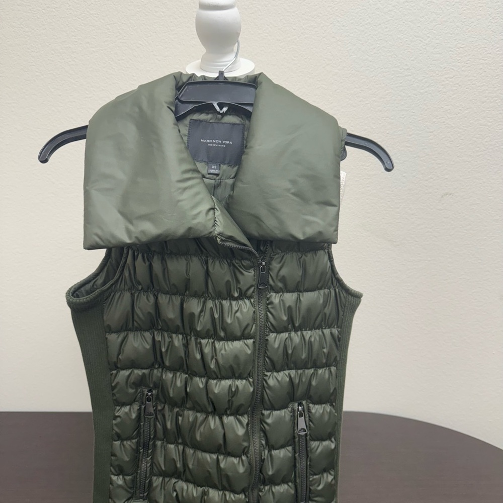 Women's Olive Puffer Vest
